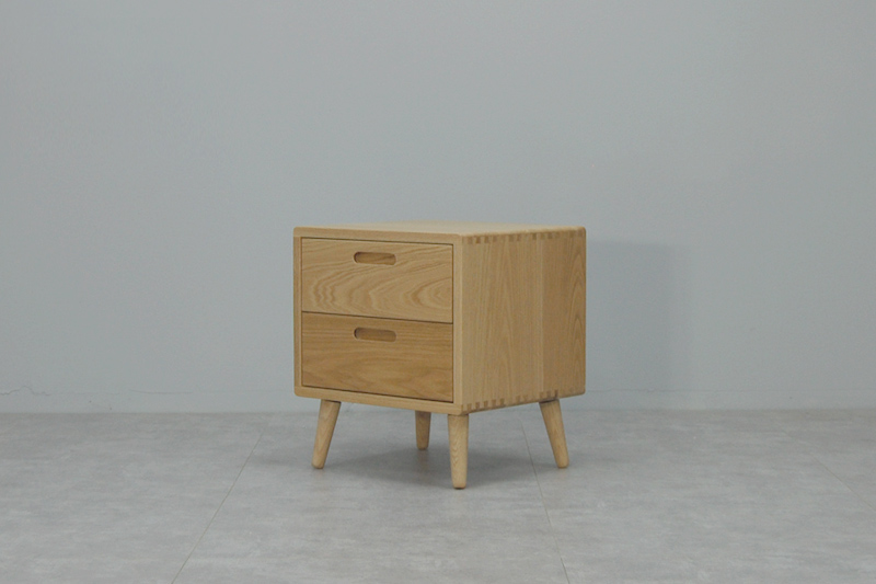 white and natural wood side table